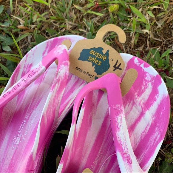 Aussie Soles Pink and White Starfish Flip Flops - Picture 6 of 9